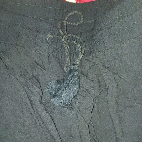 👖 3/$12👖🖤⭐New⭐ Med Black Split Leg Pants - Picture 3 of 8